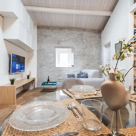 شقة Dimora Della Stilista: Casa Nel Borgo Di *