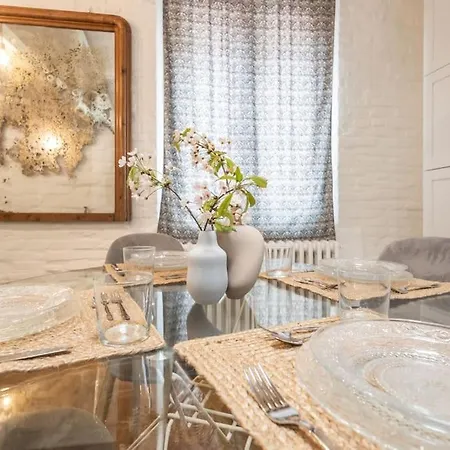 Dimora Della Stilista: Casa Nel Borgo Di * ريميني
